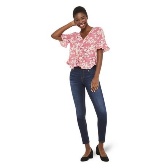 Nwot Cinched peplum Blouse - Picture 6 of 9